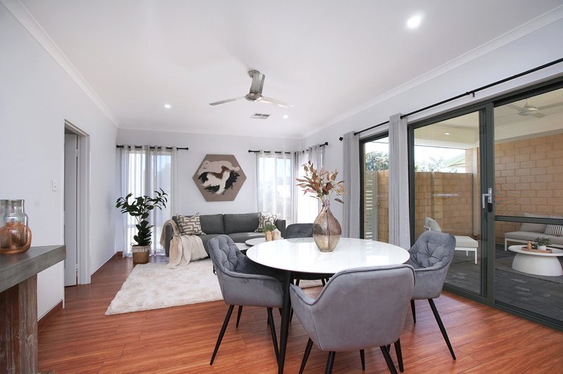 Photo - 5 Pinewood Avenue, Kardinya WA 6163 - Image 10