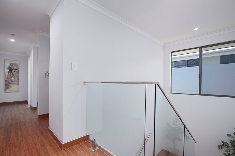 Photo - 5 Pinewood Avenue, Kardinya WA 6163 - Image 21