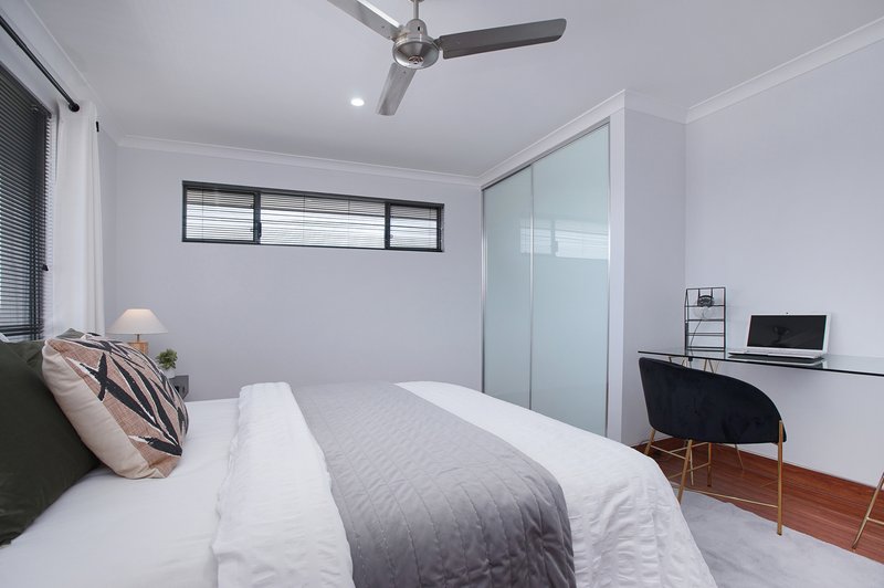 Photo - 5 Pinewood Avenue, Kardinya WA 6163 - Image 27