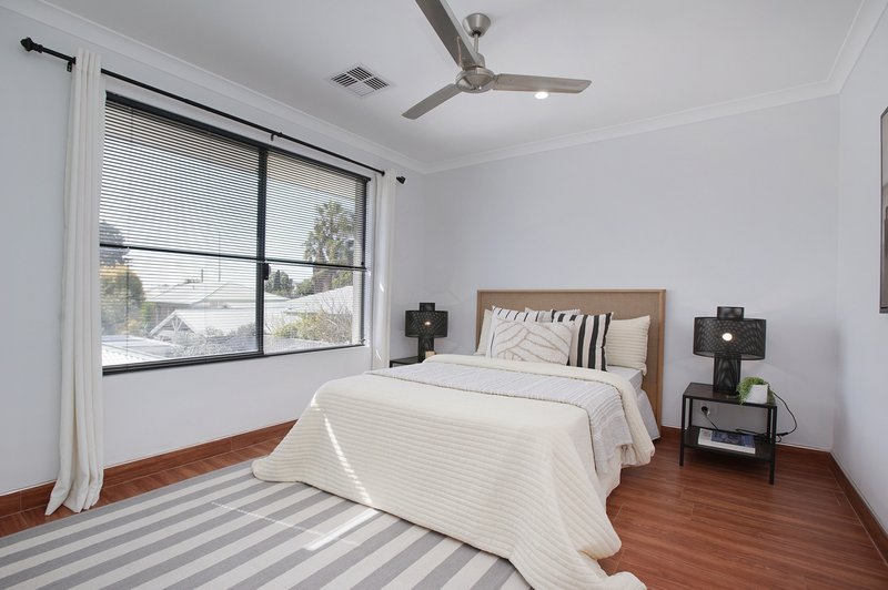 Photo - 5 Pinewood Avenue, Kardinya WA 6163 - Image 29