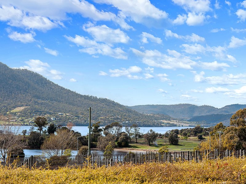 Photo - 5 Pinot Court, Berriedale TAS 7011 - Image 22