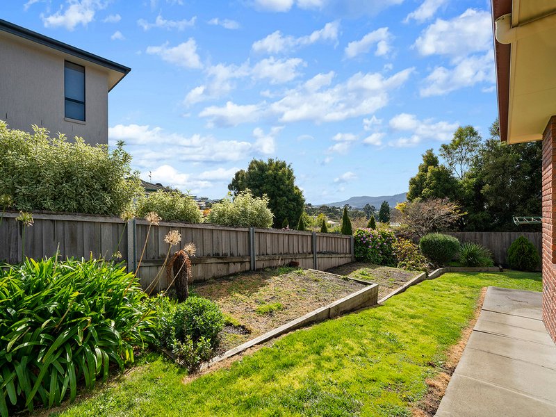 Photo - 5 Pinot Court, Berriedale TAS 7011 - Image 23