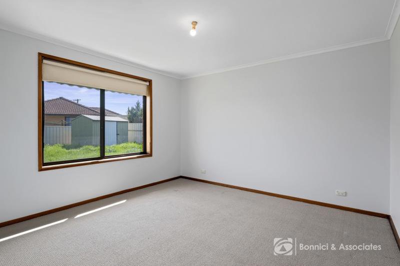 Photo - 5 Pitmedden Drive, West Wodonga VIC 3690 - Image 5