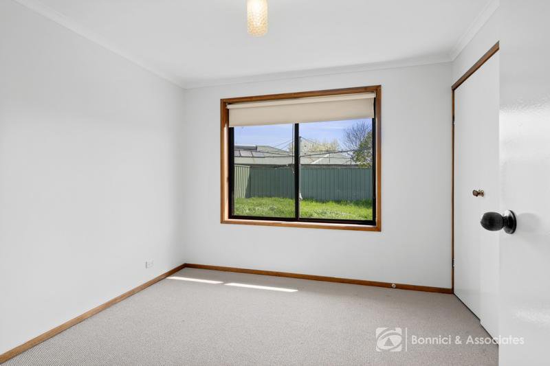 Photo - 5 Pitmedden Drive, West Wodonga VIC 3690 - Image 6