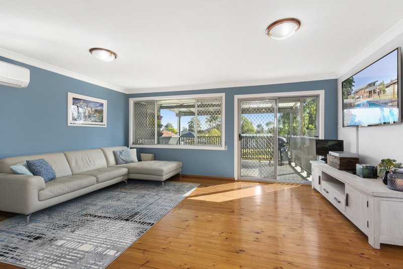 Photo - 5 Plimsoll Street, Mcgraths Hill NSW 2756 - Image 9