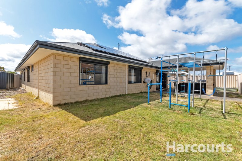 Photo - 5 Plumeria Rise, Sinagra WA 6065 - Image 17