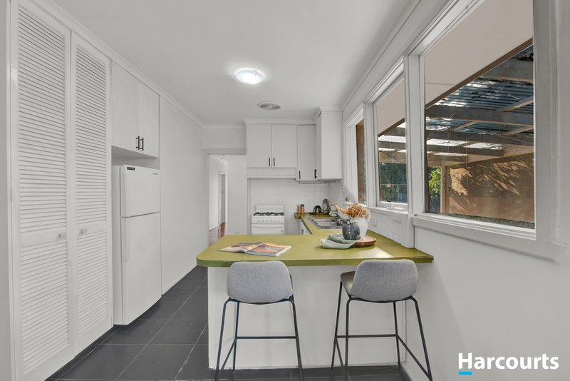 Photo - 5 Pontin Court, Burwood East VIC 3151 - Image 5