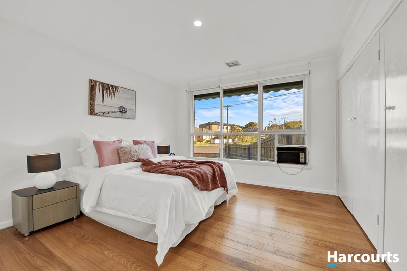 Photo - 5 Pontin Court, Burwood East VIC 3151 - Image 7