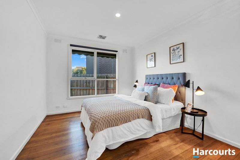 Photo - 5 Pontin Court, Burwood East VIC 3151 - Image 8