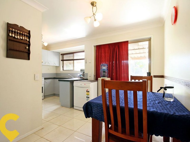 Photo - 5 Poplar Place, Kallangur QLD 4503 - Image 6