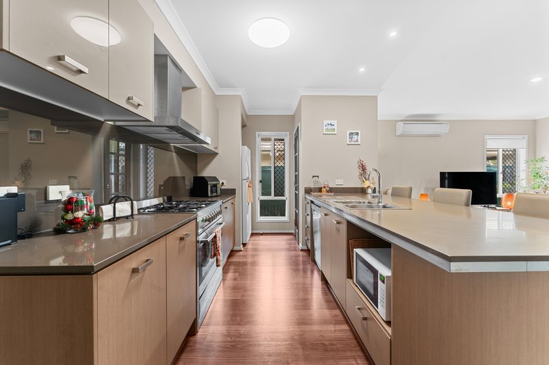 Photo - 5 Portmarnock Street, North Lakes QLD 4509 - Image 3