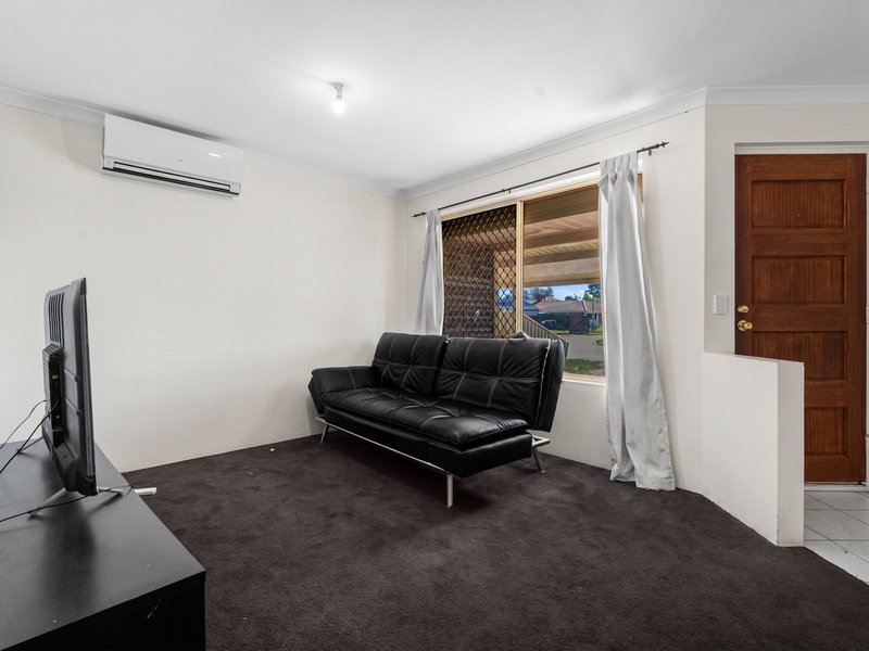 Photo - 5 Primus Place, Warnbro WA 6169 - Image 2