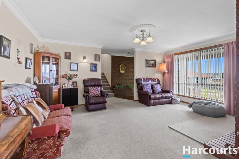 Photo - 5 Princess Place, East Devonport TAS 7310 - Image 2