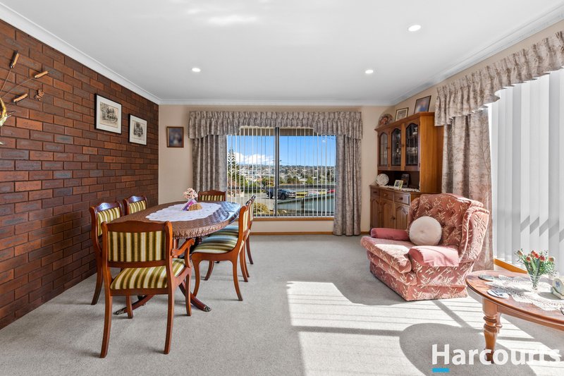 Photo - 5 Princess Place, East Devonport TAS 7310 - Image 4