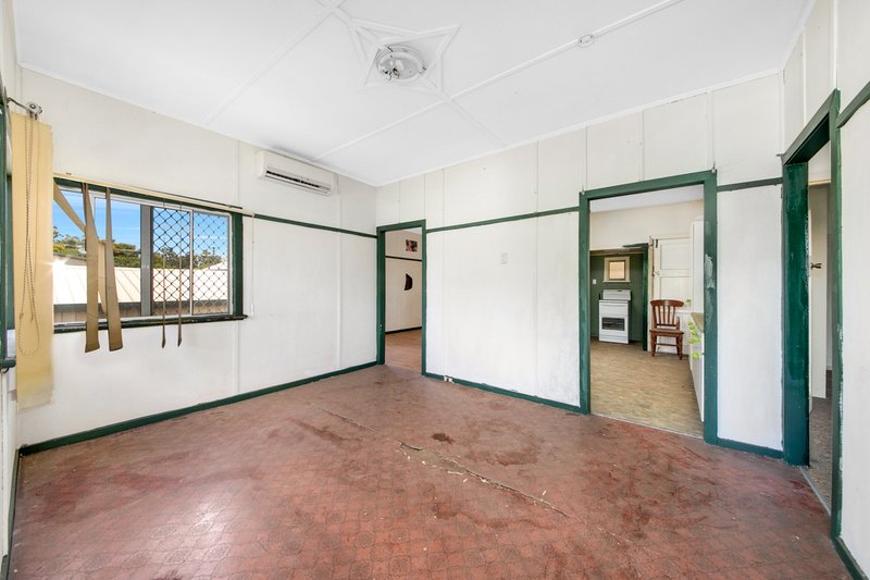 Photo - 5 Princess Street, Berserker QLD 4701 - Image 4