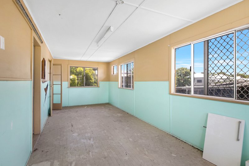 Photo - 5 Princess Street, Berserker QLD 4701 - Image 10