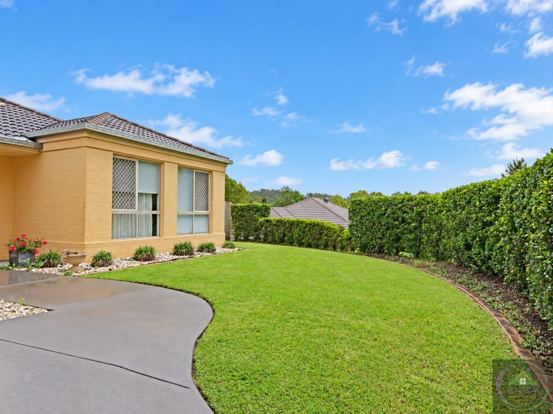 Photo - 5 Prospect Place, Upper Kedron QLD 4055 - Image 2