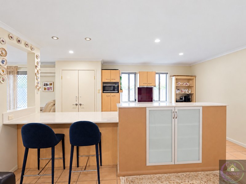 Photo - 5 Prospect Place, Upper Kedron QLD 4055 - Image 8