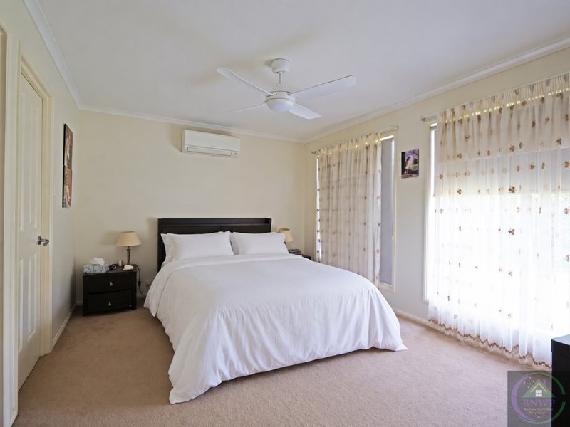 Photo - 5 Prospect Place, Upper Kedron QLD 4055 - Image 11