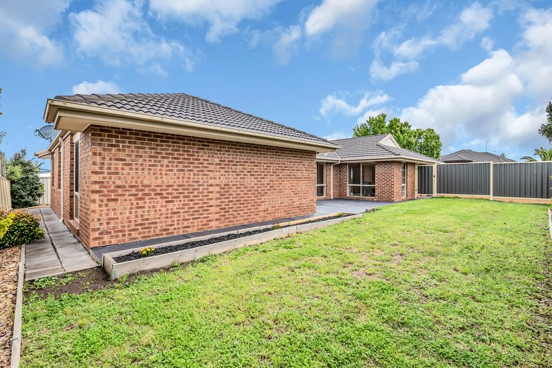 Photo - 5 Pymble Gardens, Craigieburn VIC 3064 - Image 23