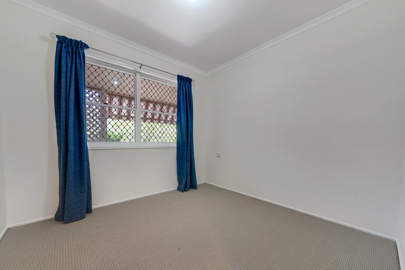 Photo - 5 Quarrian Crescent, Beenleigh QLD 4207 - Image 5