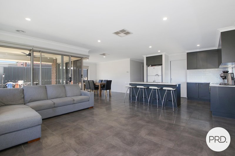 Photo - 5 Queensberry Road, Leneva VIC 3691 - Image 3