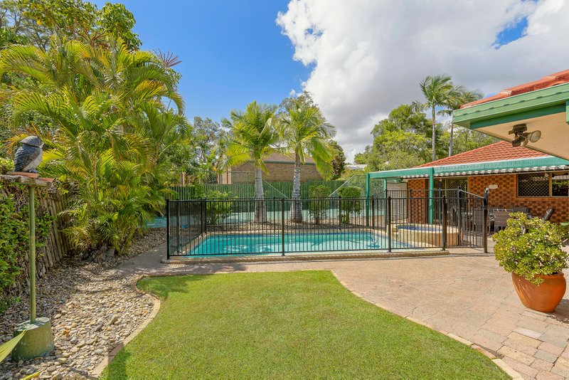 Photo - 5 Queenscliff Crescent, Robina QLD 4226 - Image 2