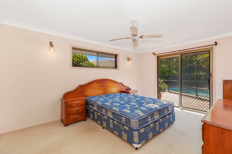 Photo - 5 Queenscliff Crescent, Robina QLD 4226 - Image 9