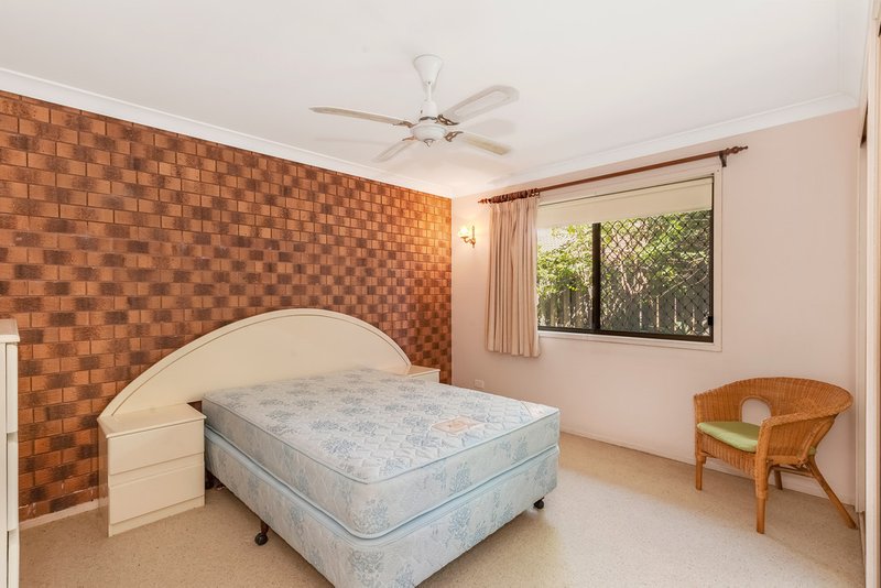 Photo - 5 Queenscliff Crescent, Robina QLD 4226 - Image 12