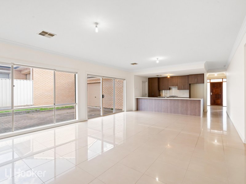 Photo - 5 Quinn Avenue, Rostrevor SA 5073 - Image 2