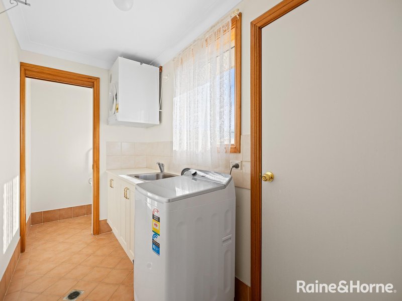 Photo - 5 Quinn Court, Llanarth NSW 2795 - Image 16
