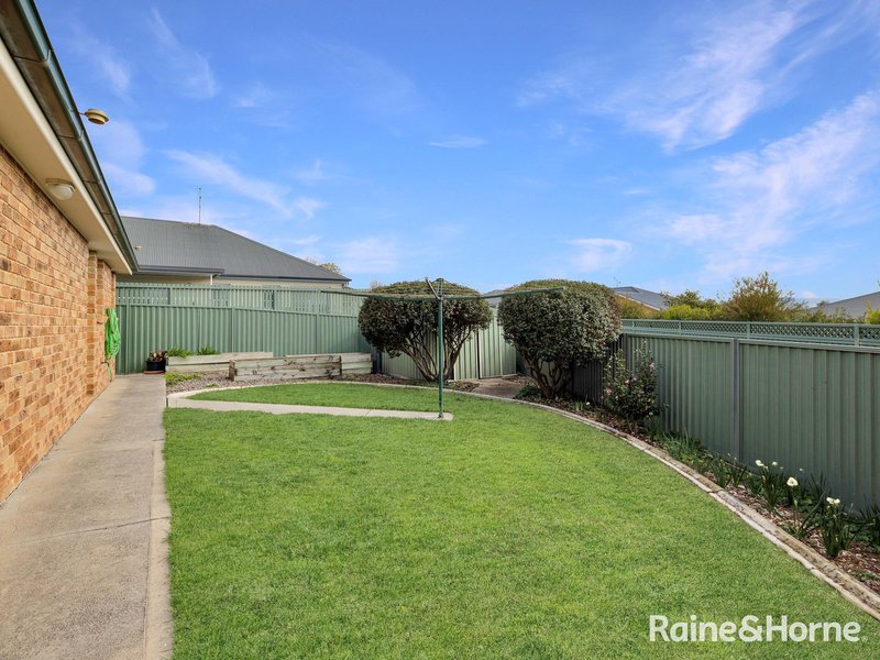 Photo - 5 Quinn Court, Llanarth NSW 2795 - Image 21
