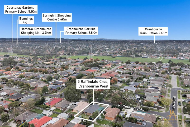 Photo - 5 Raffindale Crescent, Cranbourne West VIC 3977 - Image 24