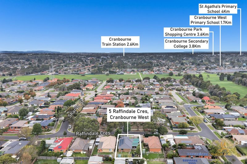 Photo - 5 Raffindale Crescent, Cranbourne West VIC 3977 - Image 27