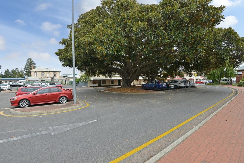 Photo - 5 Railway Terrace, Victor Harbor SA 5211 - Image 4