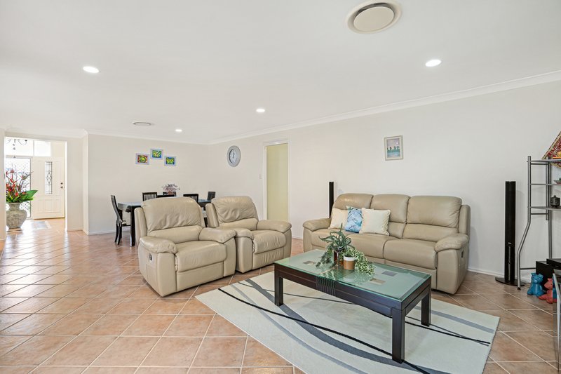 Photo - 5 Rainbow Fern Court, Robina QLD 4226 - Image 5