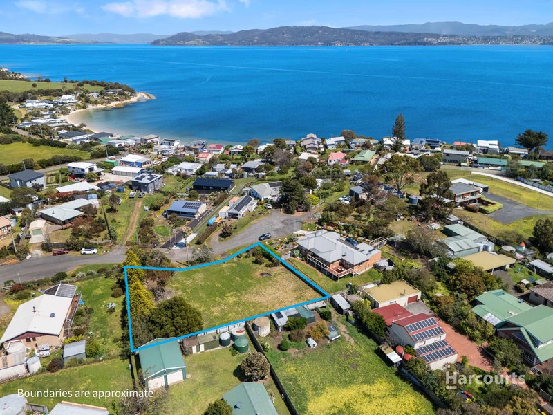 Photo - 5 Rainbow Terrace, Opossum Bay TAS 7023 - Image 3