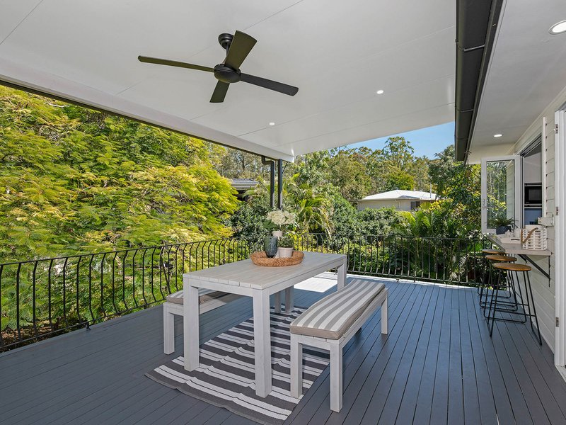 Photo - 5 Ramita Street, Holland Park West QLD 4121 - Image 11