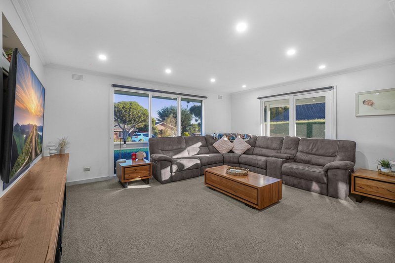 Photo - 5 Rangeview Street, Warragul VIC 3820 - Image 4