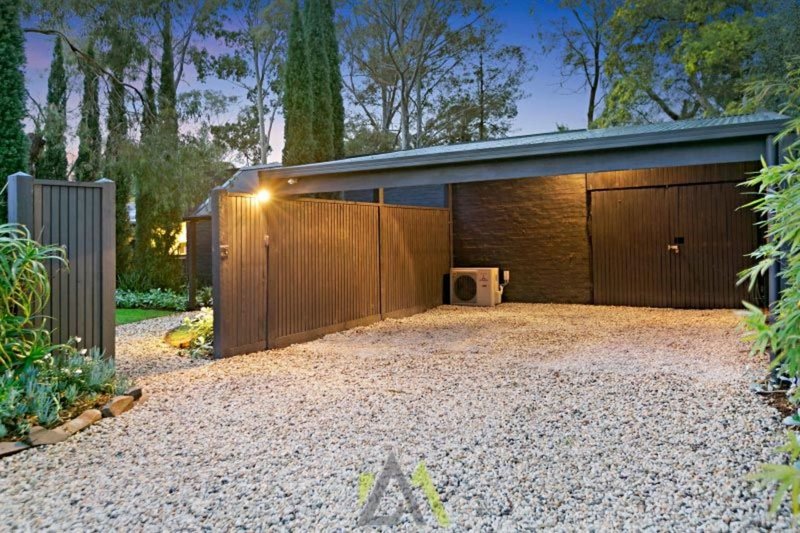 Photo - 5 Raphael Crescent, Frankston VIC 3199 - Image 2