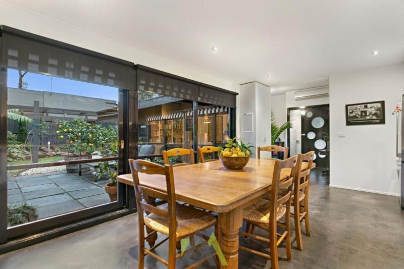 Photo - 5 Raphael Crescent, Frankston VIC 3199 - Image 7