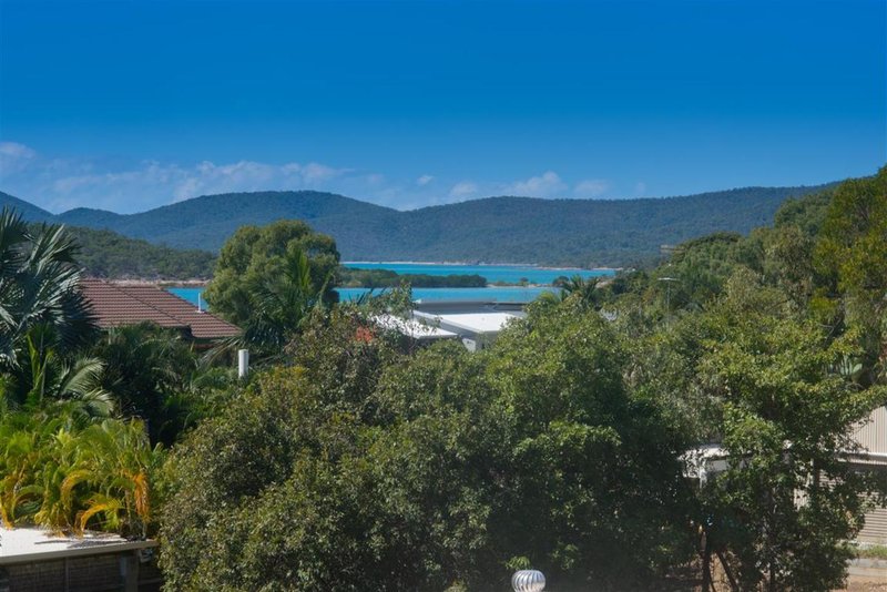 5 Rattray Avenue, Hideaway Bay QLD 4800