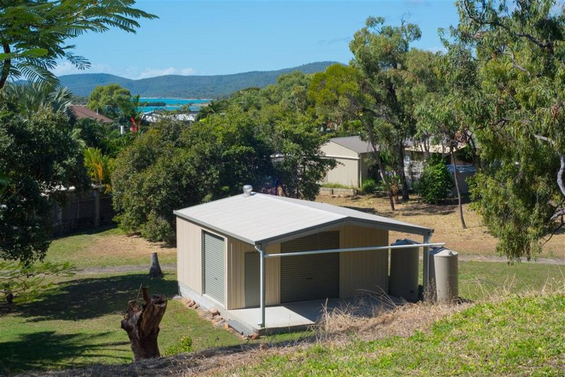 Photo - 5 Rattray Avenue, Hideaway Bay QLD 4800 - Image 8