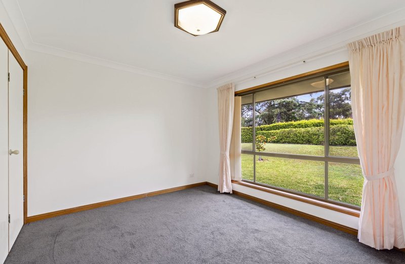 Photo - 5 Raym Road, Kenthurst NSW 2156 - Image 6