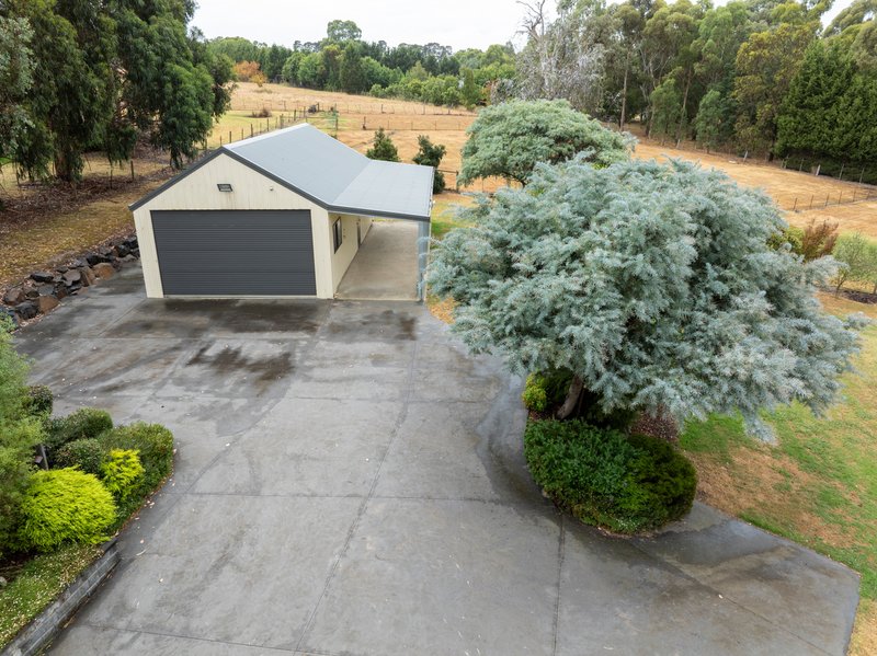 Photo - 5 Red Box Court, Yarrambat VIC 3091 - Image 16