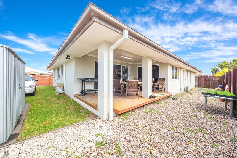 Photo - 5 Reeders Street, Sandstone Point QLD 4511 - Image 15