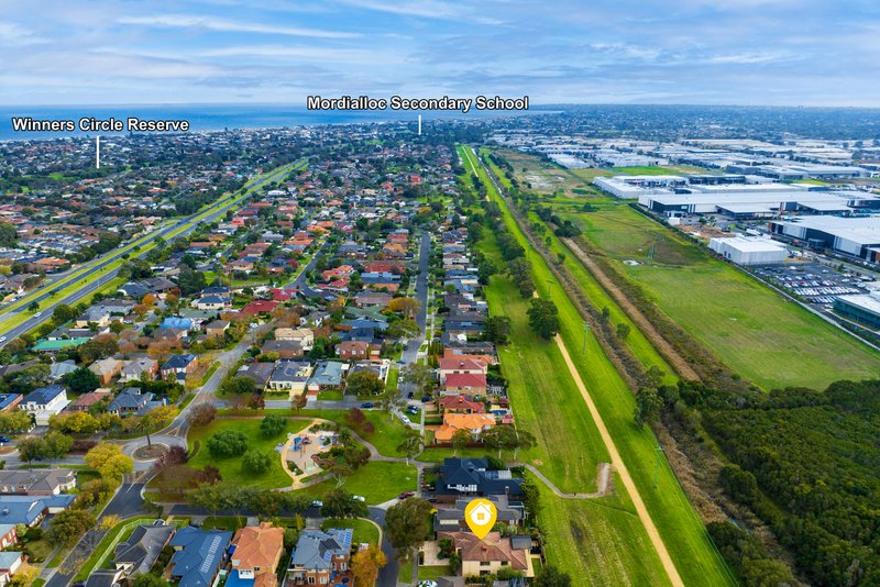 Photo - 5 Reef Court, Aspendale Gardens VIC 3195 - Image 25