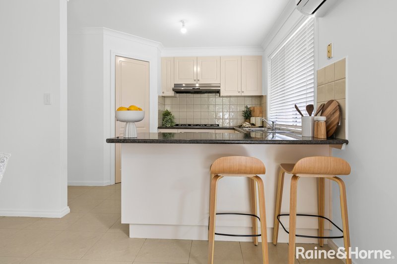 Photo - 5 Regency Road, Roxburgh Park VIC 3064 - Image 5