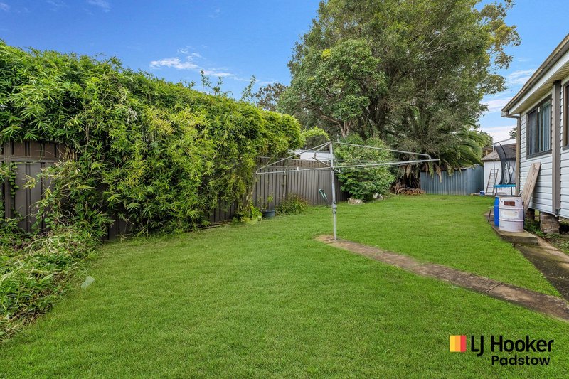 Photo - 5 Reiba Crescent, Revesby NSW 2212 - Image 6