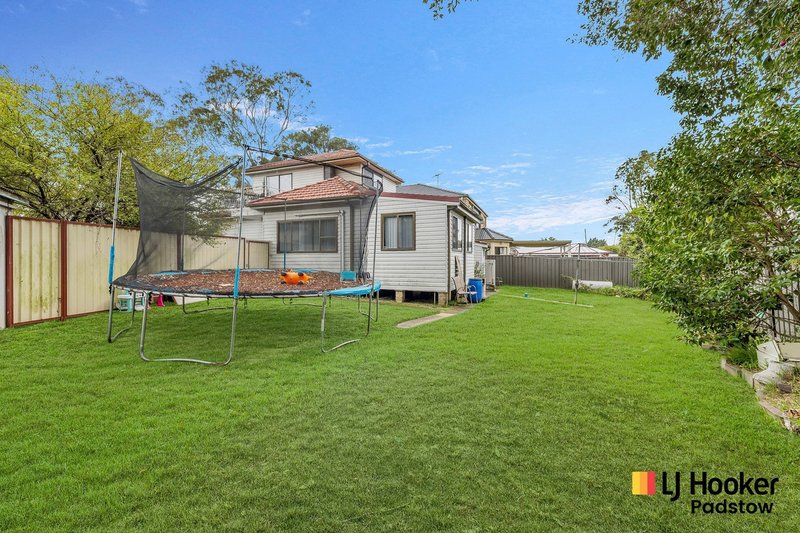 Photo - 5 Reiba Crescent, Revesby NSW 2212 - Image 7